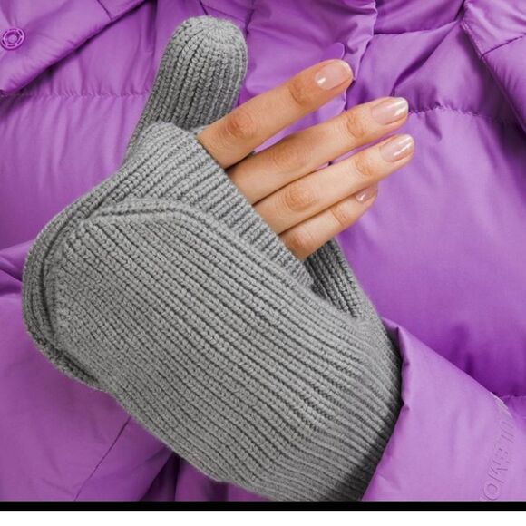 Lululemon Ribbed Merino Wool-Blend Knit Mittens Heathered Gull Grey NWT M/L - Picture 4 of 6